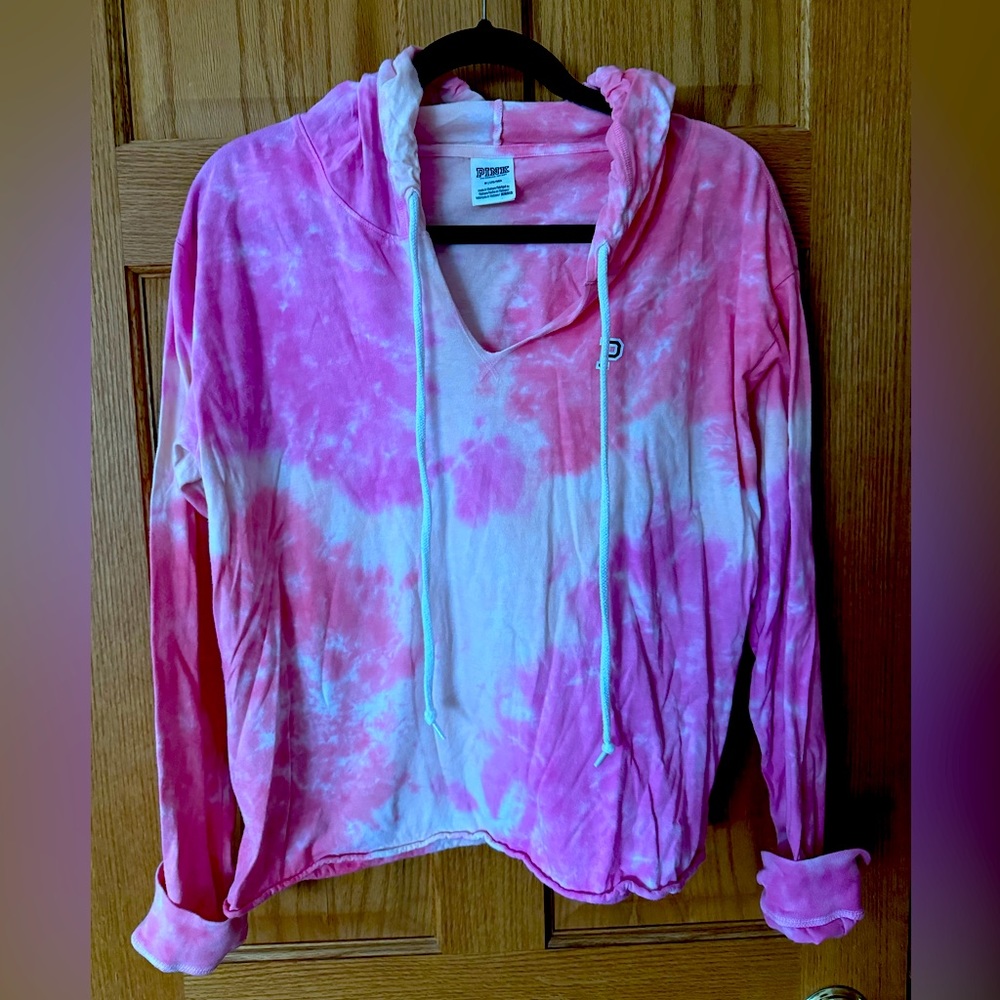 Victoria’s Secret Pink Sweatshirt!